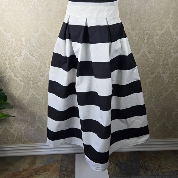 Free Market by Flying Tomato Black White Striped Strapless Dress Box Pleats NWT - Picture 5 of 13
